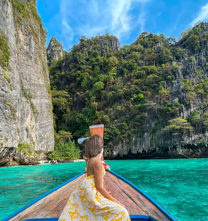Maya Bay privat longtailbåttur fra Phi Phi